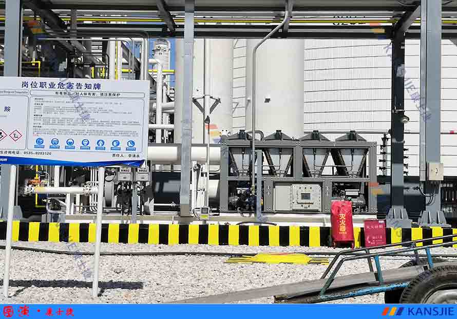 風(fēng)冷螺桿式防爆制冷機(jī)組